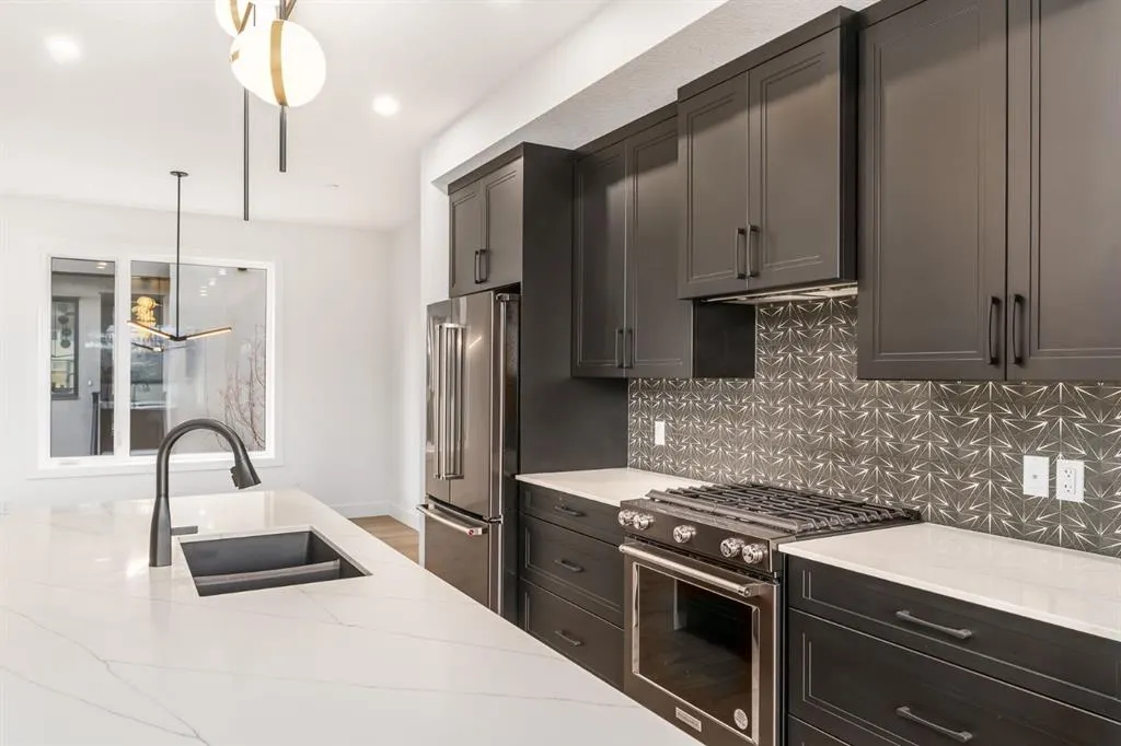 2220 26 Avenue SW, #6