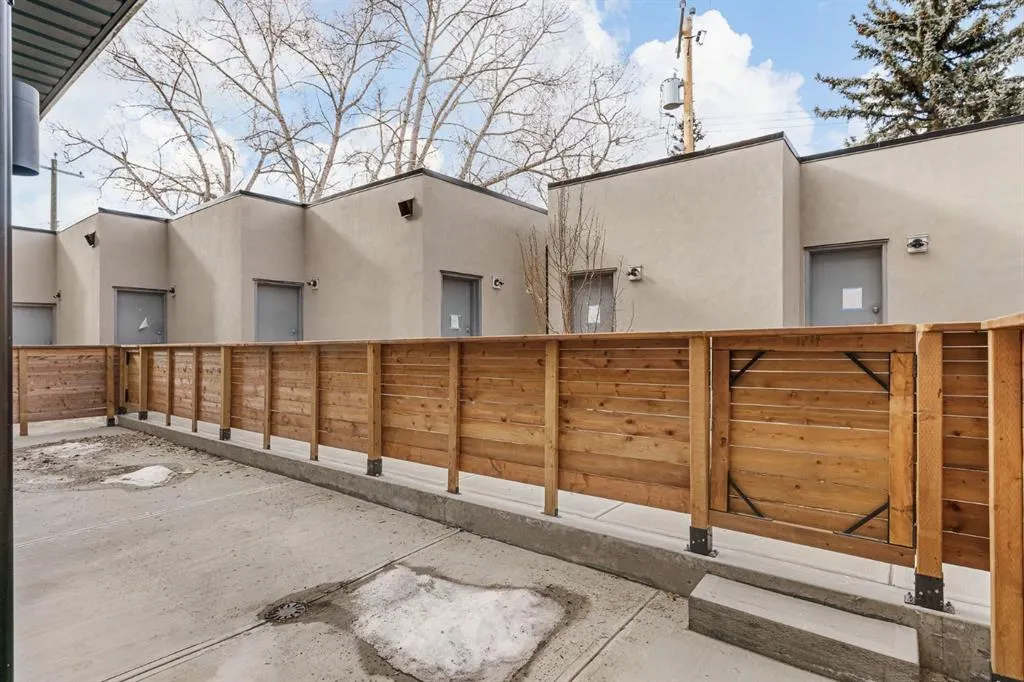 2220 26 Avenue SW, #6