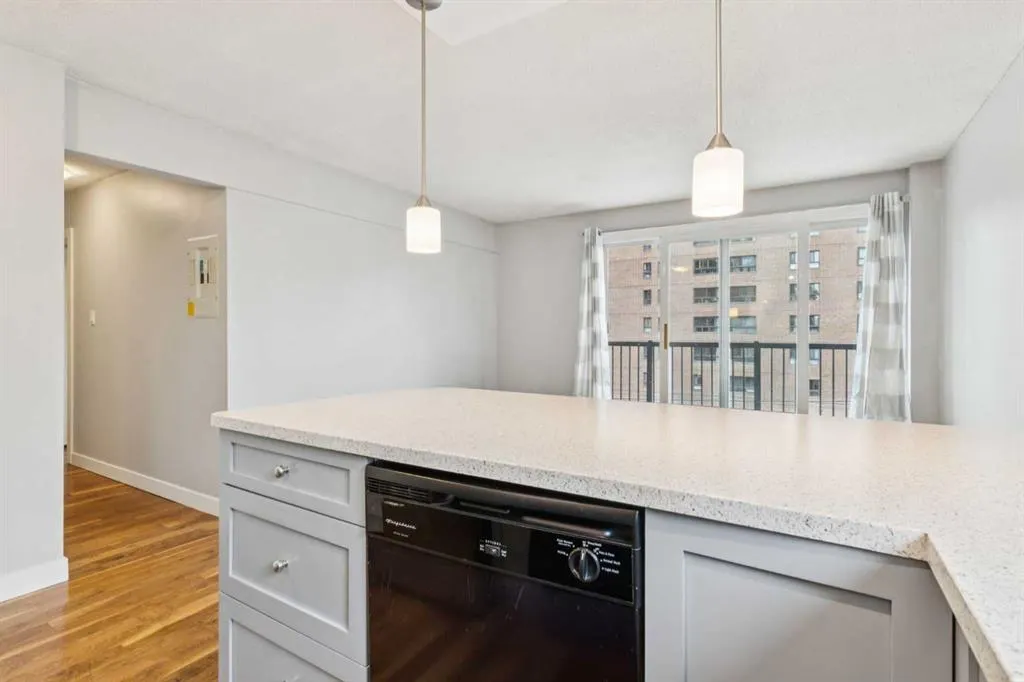 1025 14 Avenue SW, #416