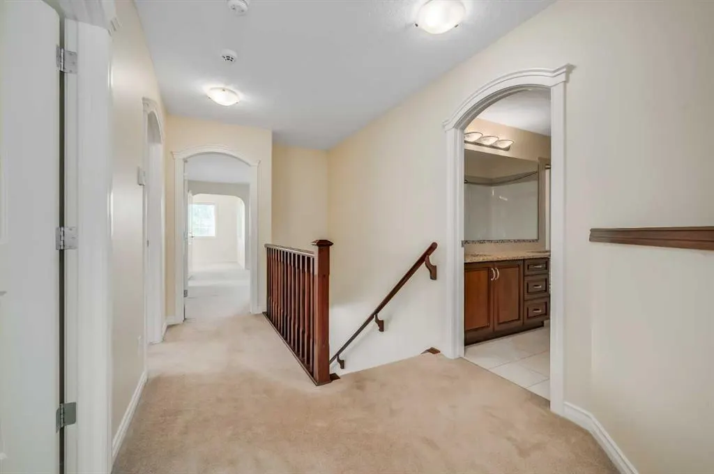 43 Sage Valley Court NW