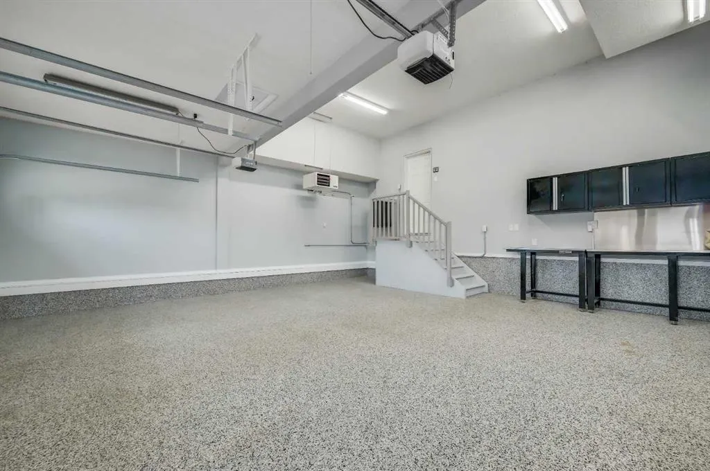 43 Sage Valley Court NW
