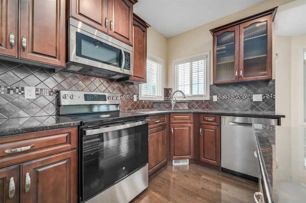 43 Sage Valley Court NW