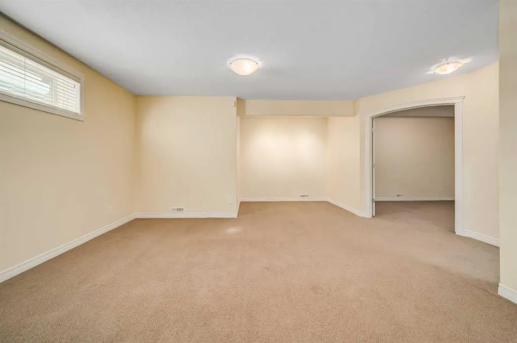 43 Sage Valley Court NW