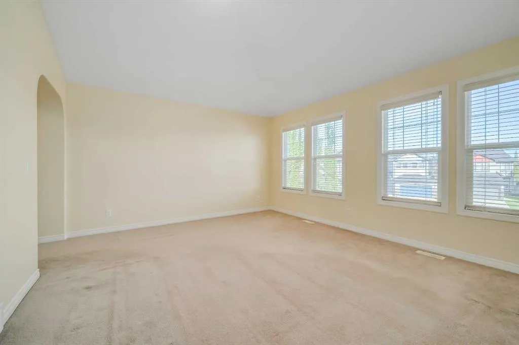 43 Sage Valley Court NW