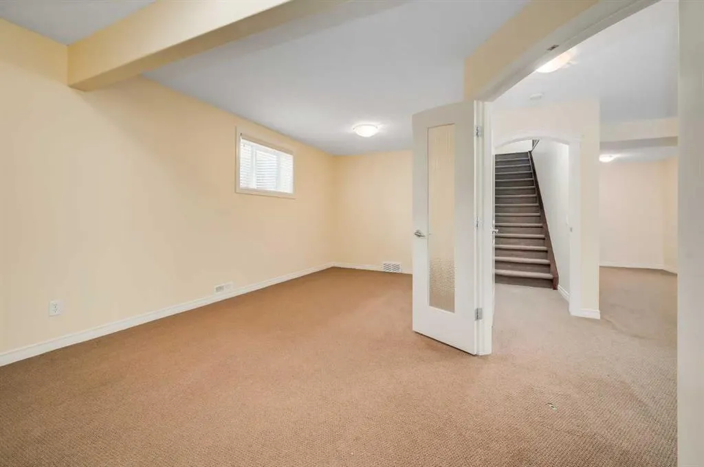 43 Sage Valley Court NW