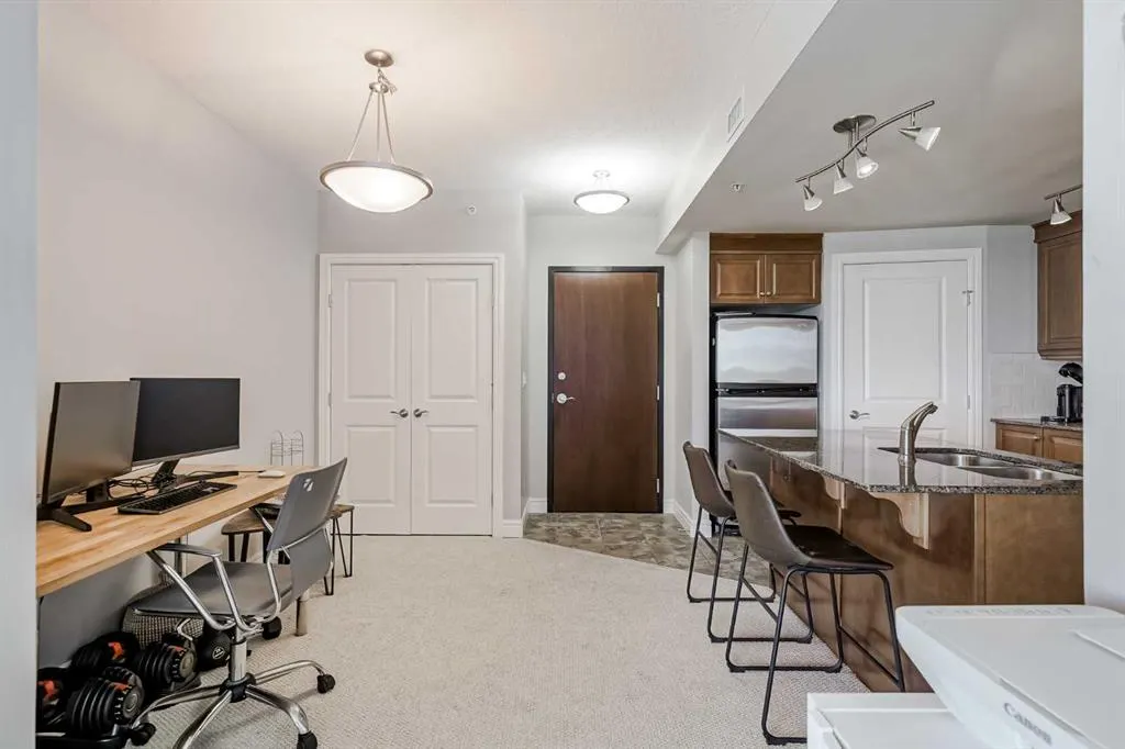 910 5 Avenue SW, #1402