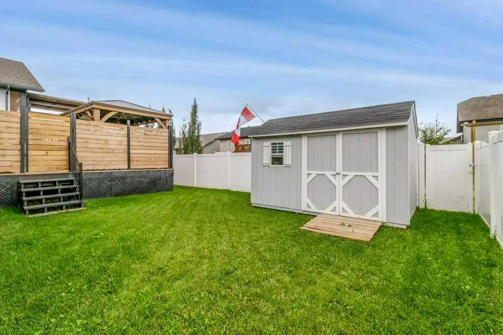 106 Hollman Close