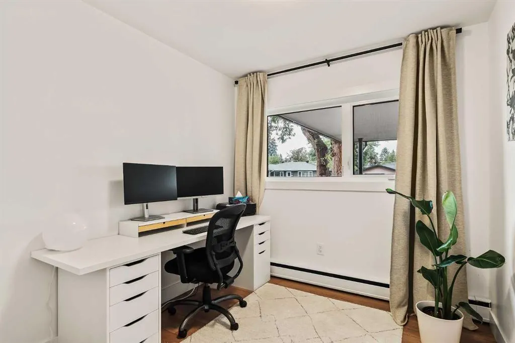 25 Kirby Place SW