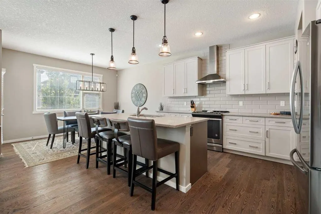 21 Walden Way SE