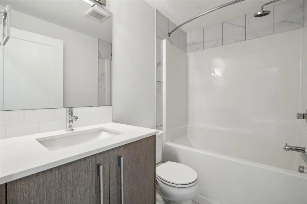 76 Cornerstone Passage NE, #1324