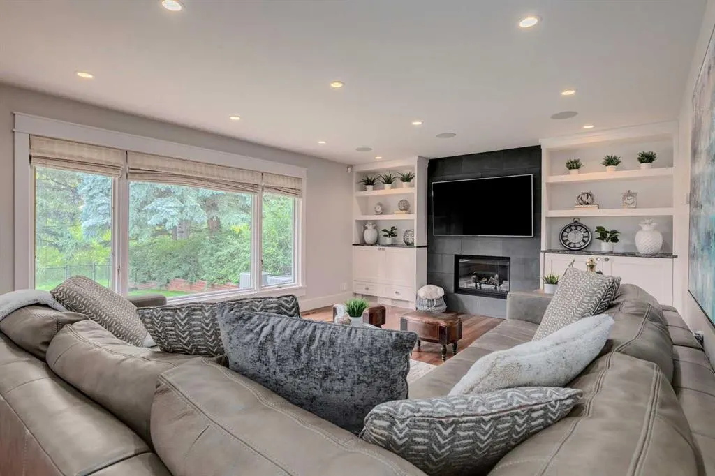 116 Bay View Drive SW