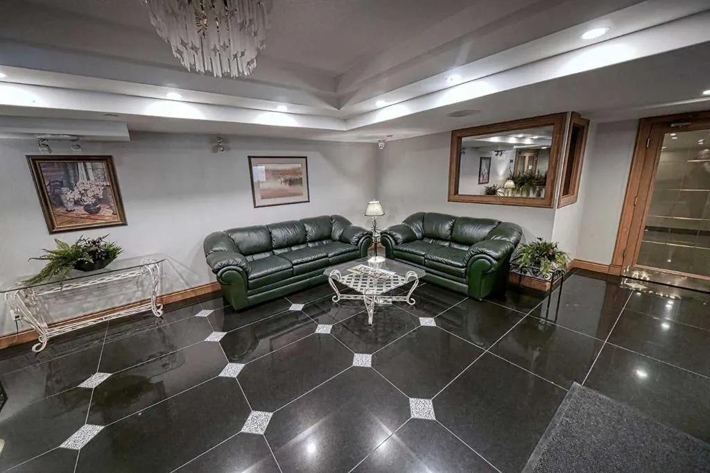 200 Lincoln Way SW, #306