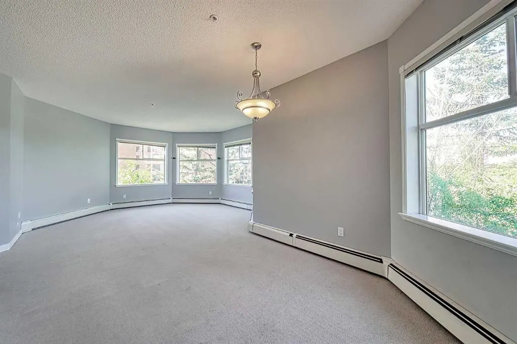 200 Lincoln Way SW, #306
