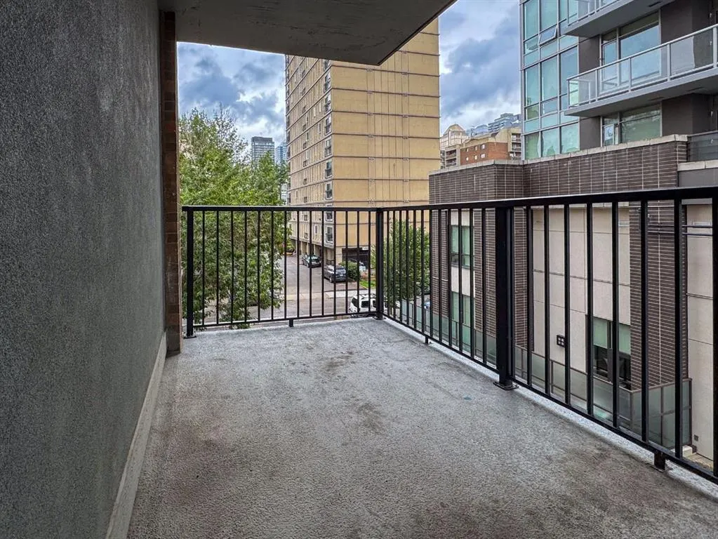 715 15 Avenue SW, #301