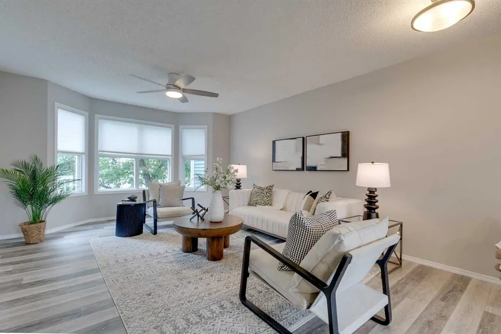 910 Prairie Sound Circle NW