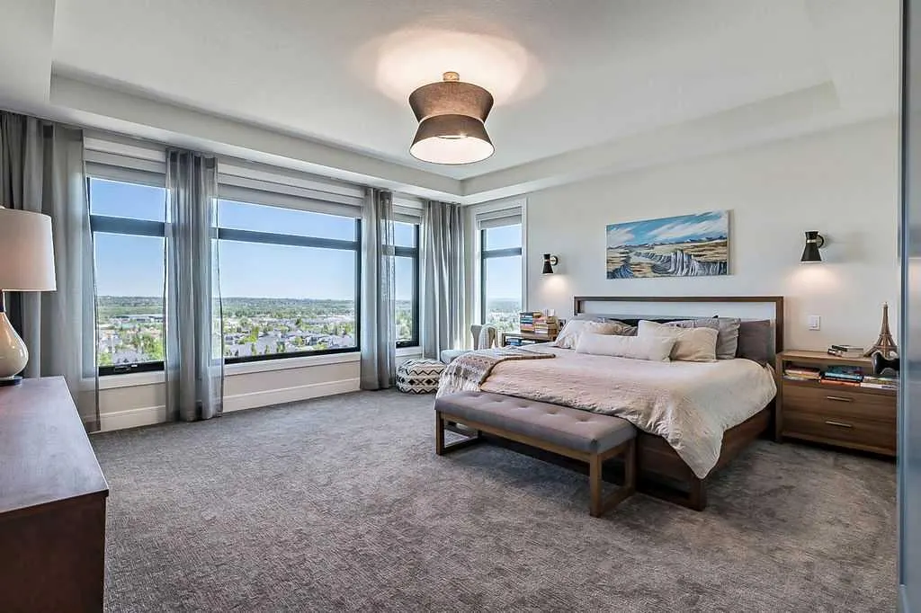 10 Westmount Point