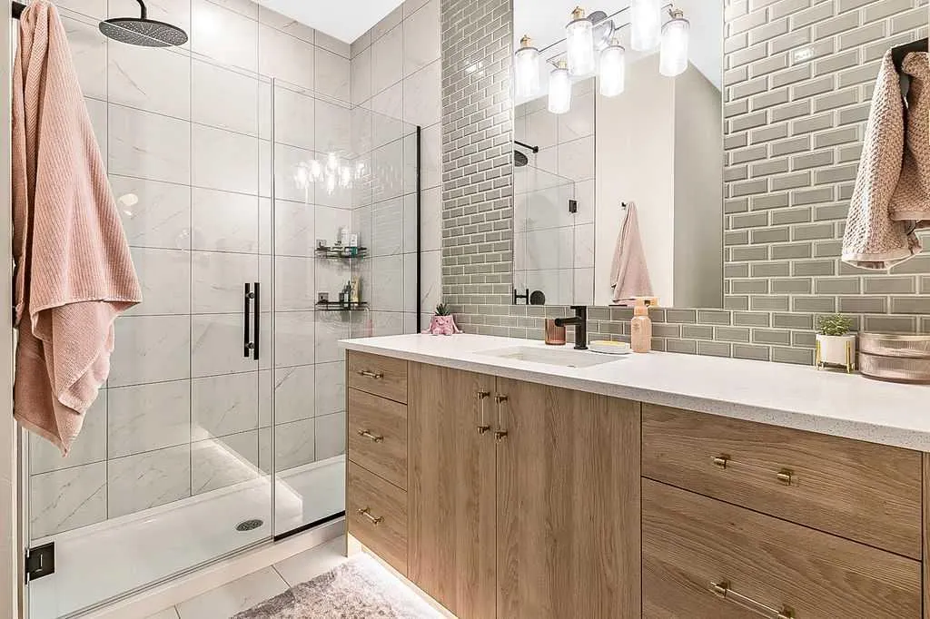 10 Westmount Point