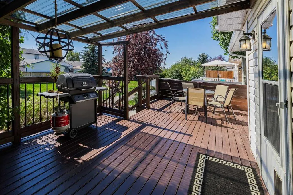 84 Everglade Drive SE
