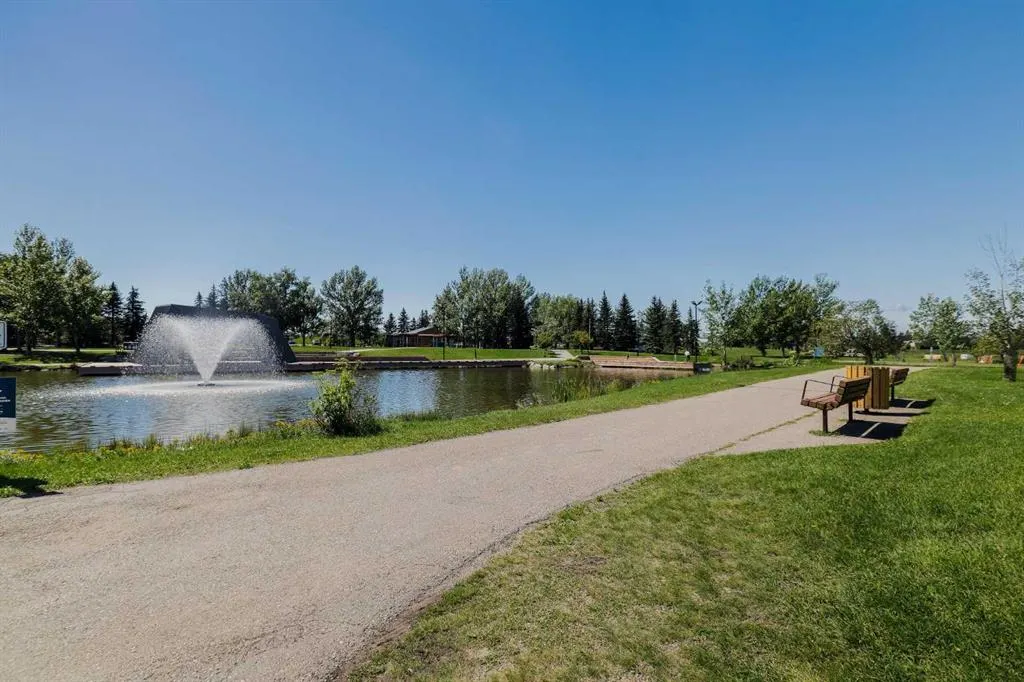 84 Everglade Drive SE