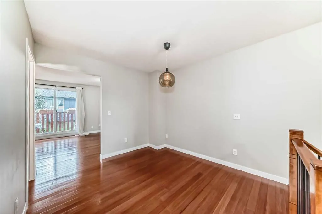 4547 7 Avenue SE, #3