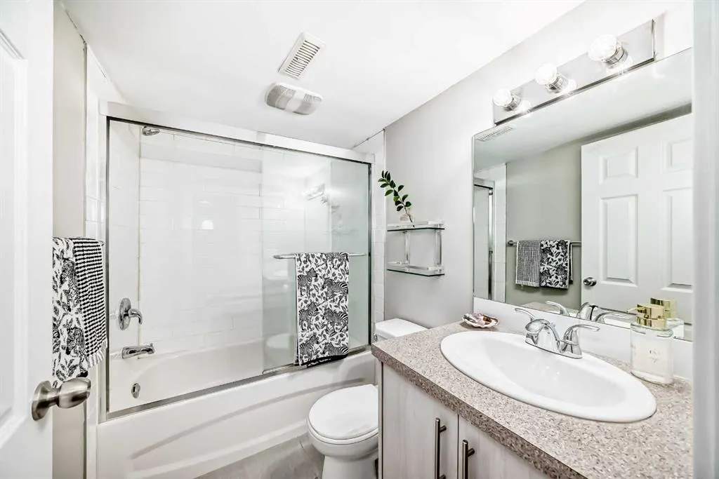 4547 7 Avenue SE, #3