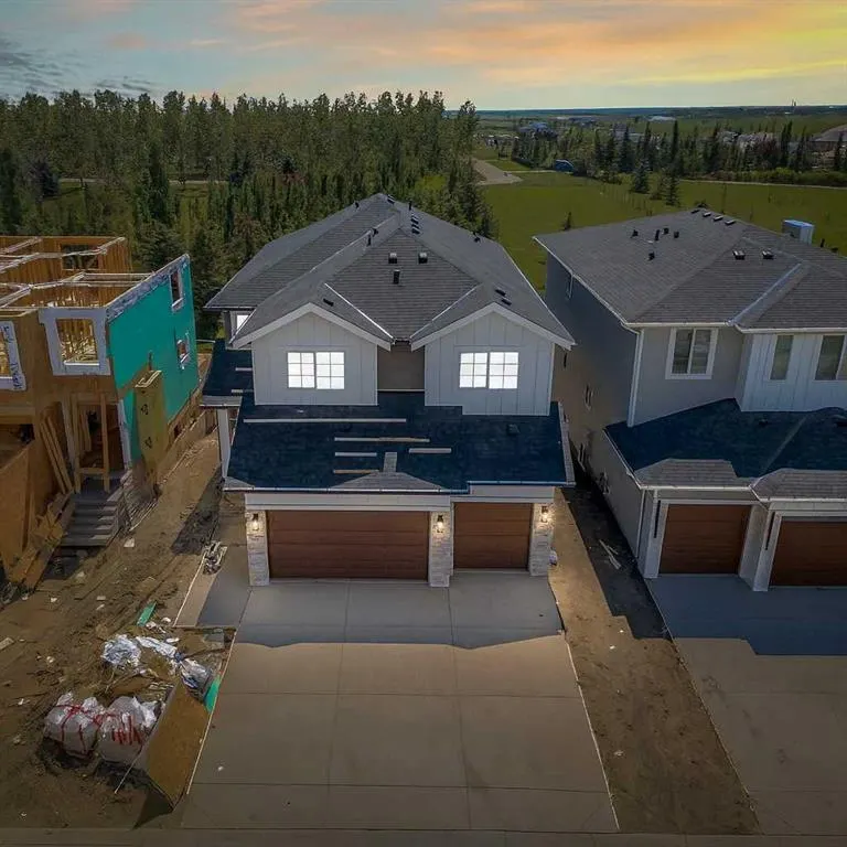 348 Waterford Grove