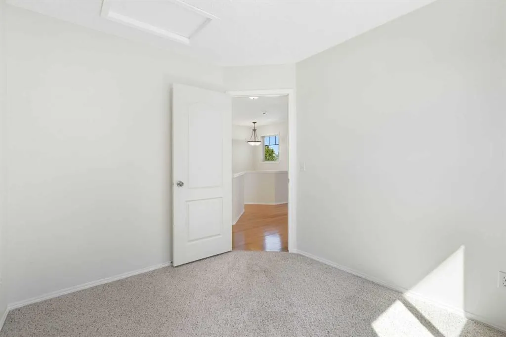 21 Covebrook Close NE
