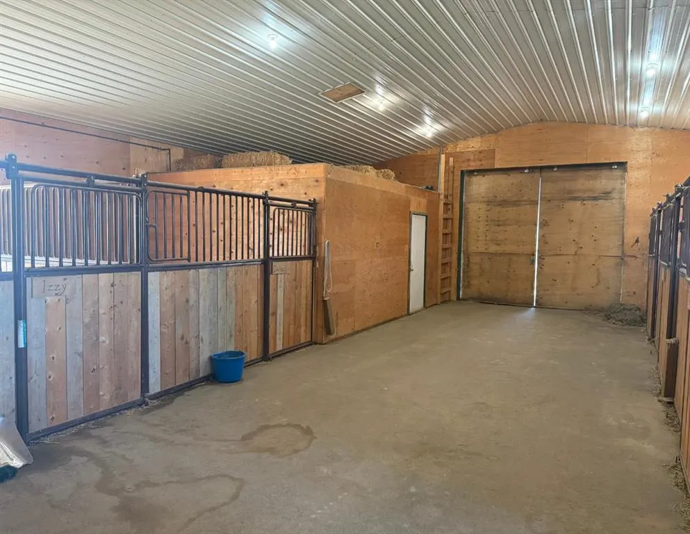233057 Range Road 282