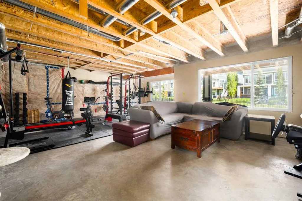 84 Sunset Manor