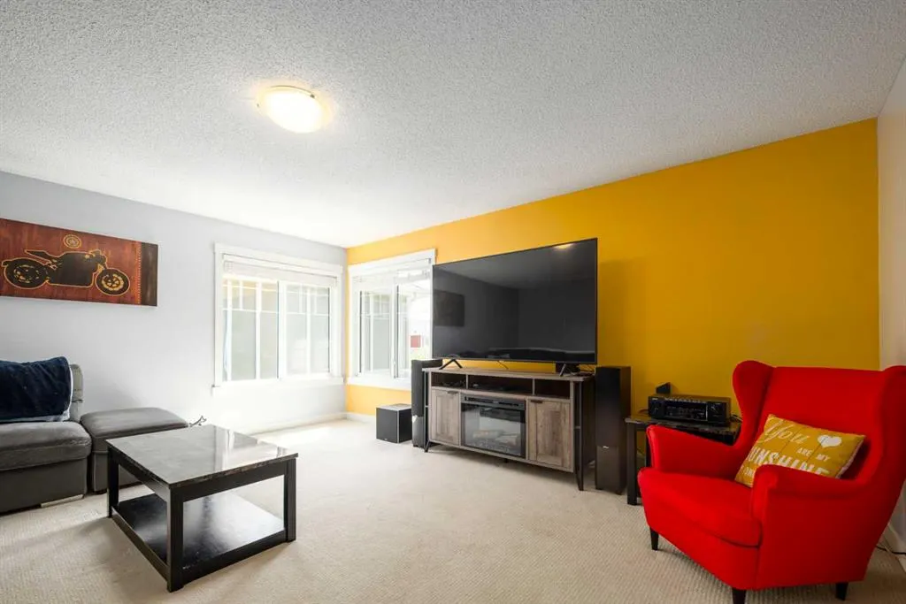 84 Sunset Manor