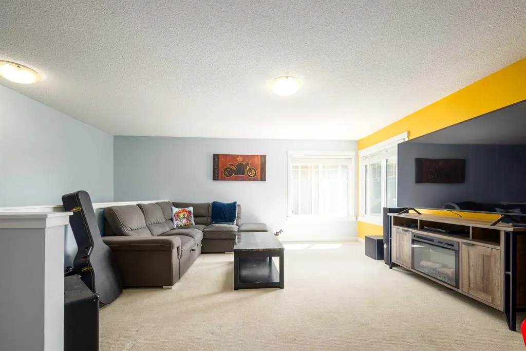84 Sunset Manor