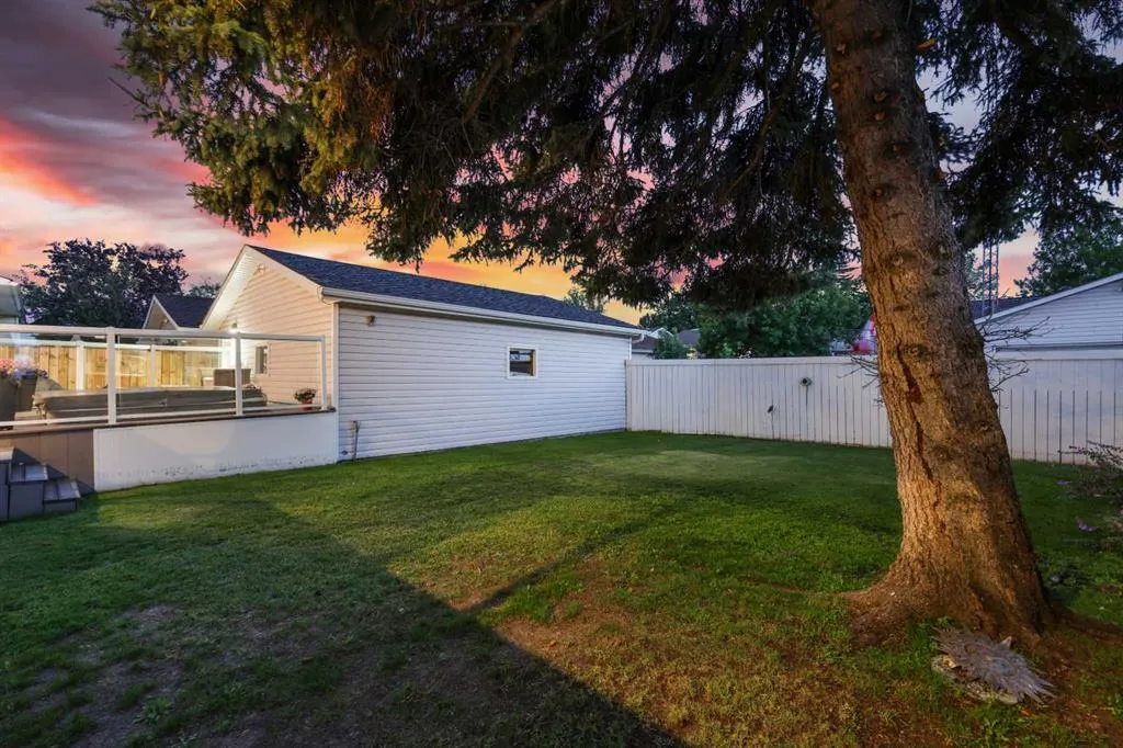 147 Whitehorn Road NE