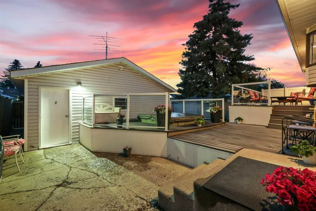 147 Whitehorn Road NE