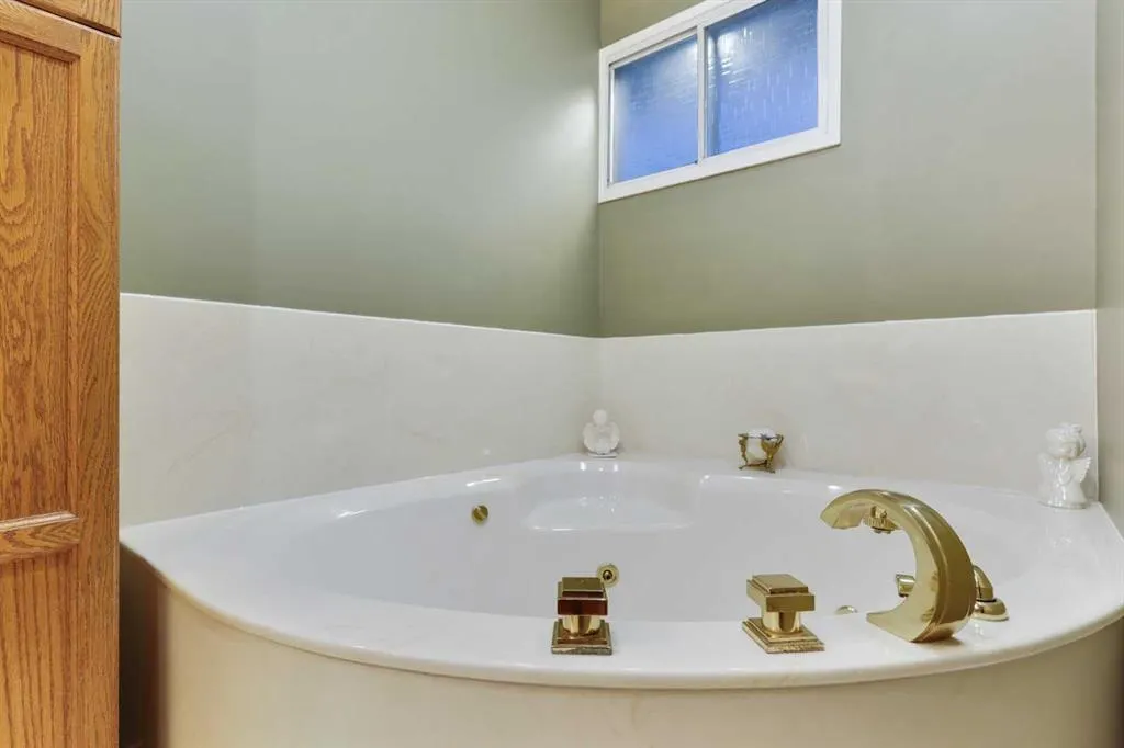 147 Whitehorn Road NE