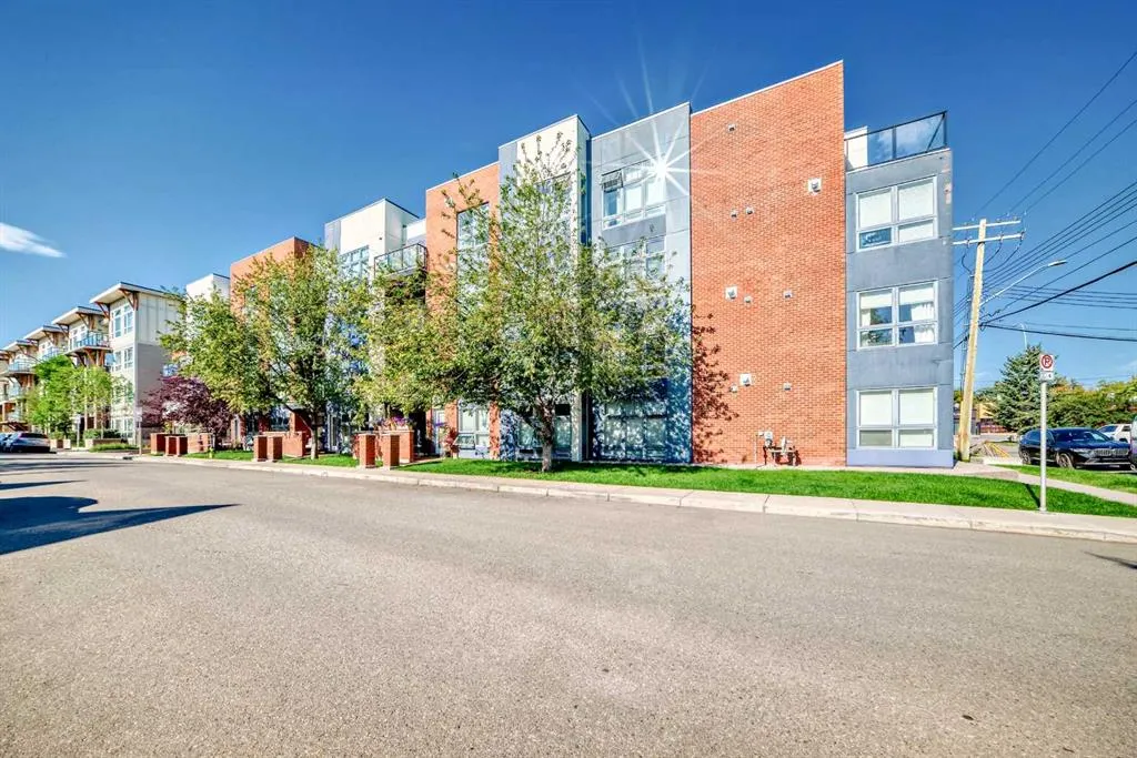 725 4 Street NE, #104
