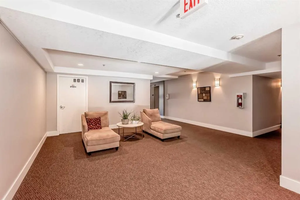 725 4 Street NE, #104