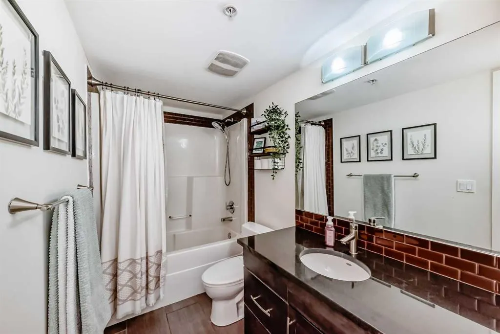 725 4 Street NE, #104