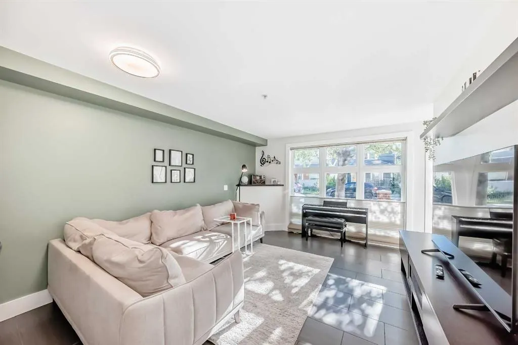 725 4 Street NE, #104