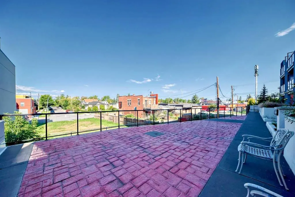 725 4 Street NE, #104