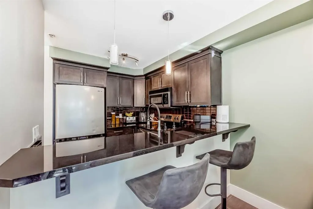 725 4 Street NE, #104