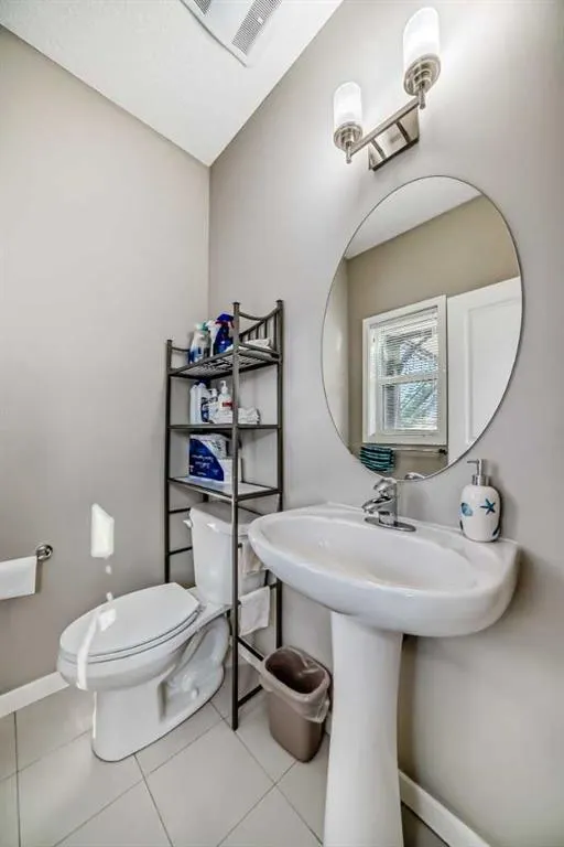9 Copperpond Avenue SE