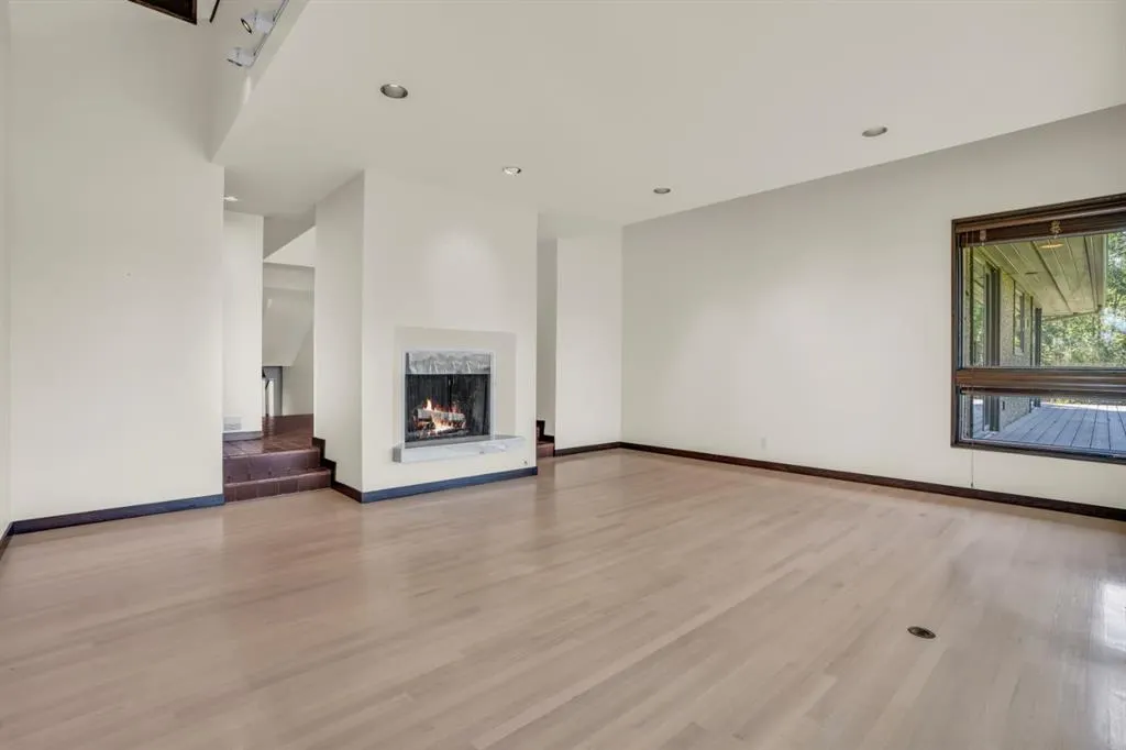 237 Escarpment Drive
