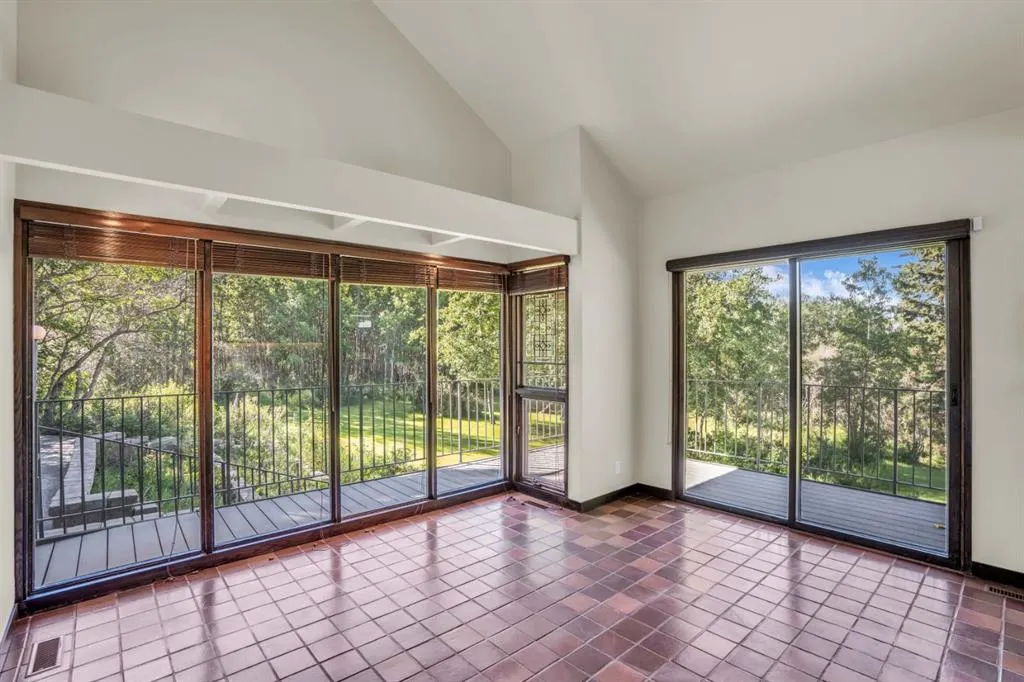 237 Escarpment Drive