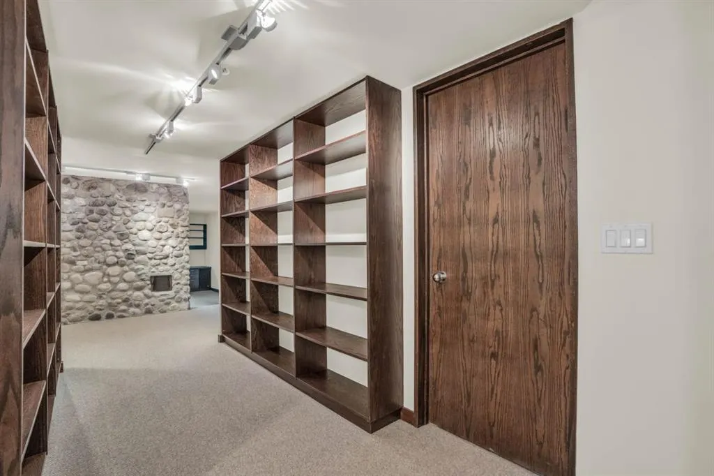 237 Escarpment Drive