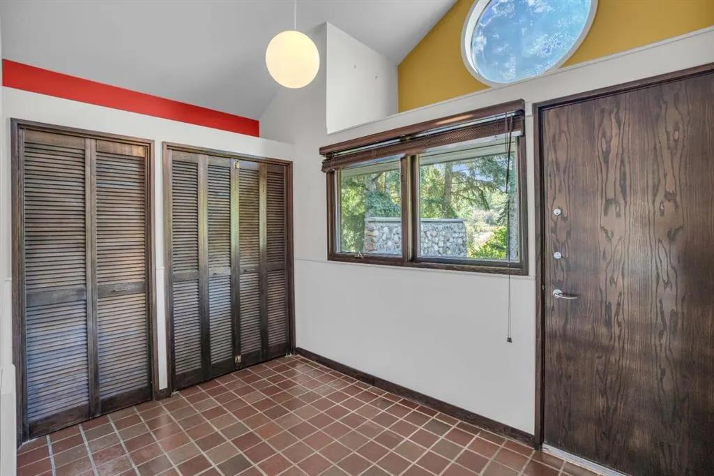 237 Escarpment Drive