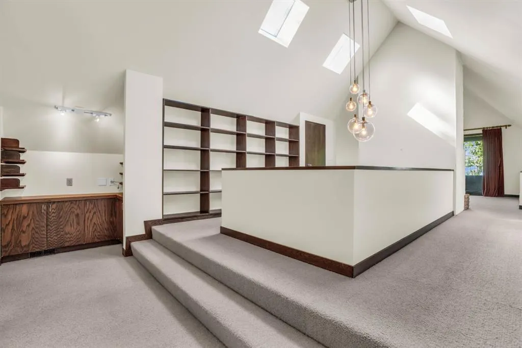 237 Escarpment Drive