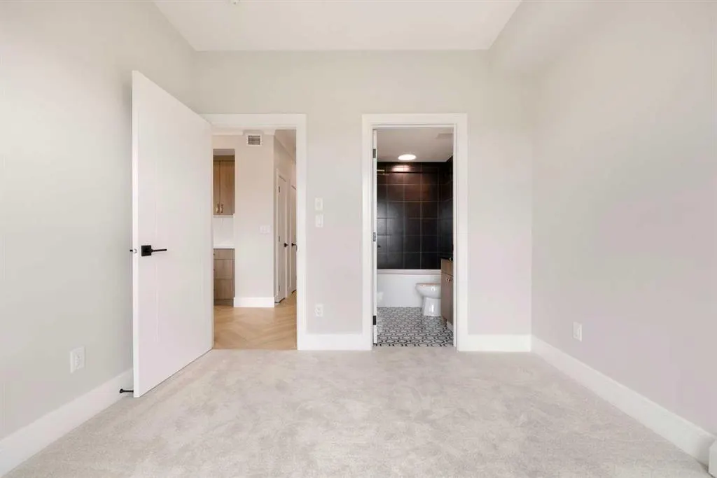 4270 Norford Avenue NW, #1212