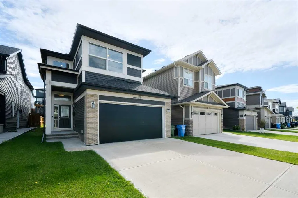 308 Lucas Way NW