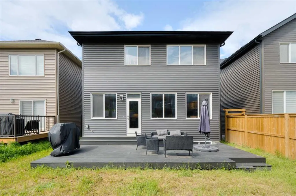 308 Lucas Way NW
