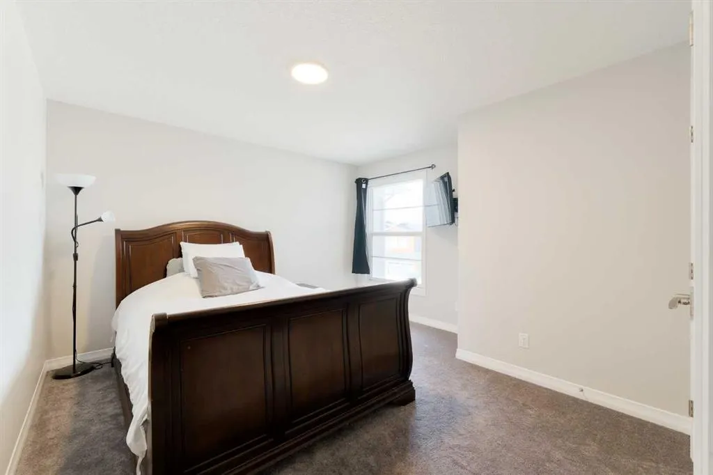308 Lucas Way NW